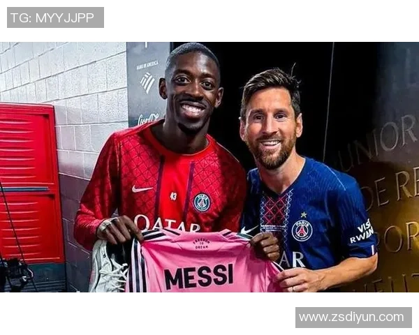 登贝莱荣膺环足奖殊荣，巴黎闪耀荣光，C罗成就斐然，足坛盛事精彩纷呈！